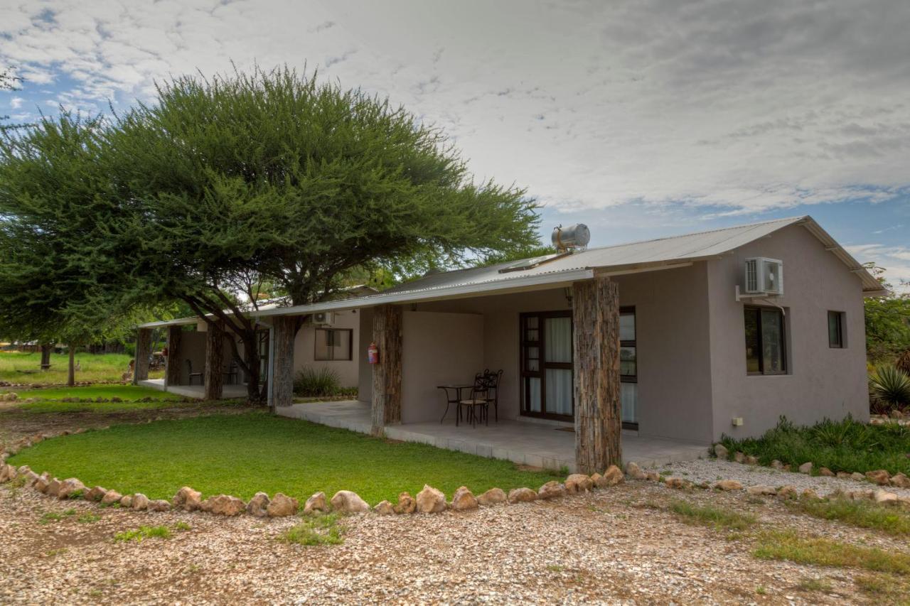 Khoi-Khoi Guesthouse Otavi Buitenkant foto