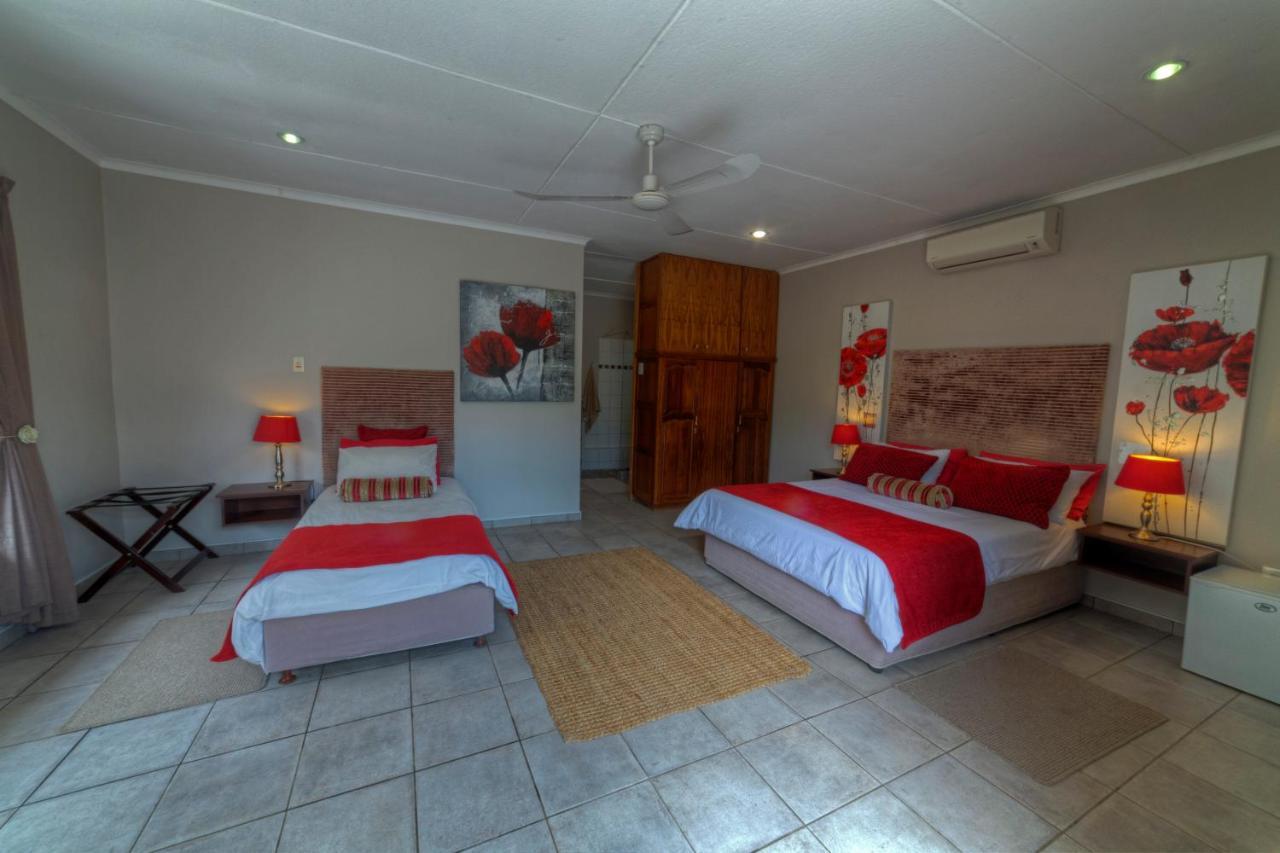 Khoi-Khoi Guesthouse Otavi Buitenkant foto