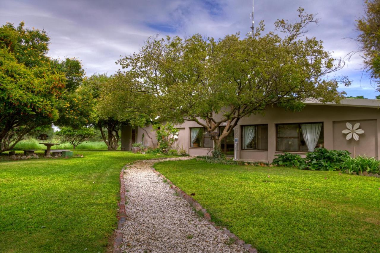 Khoi-Khoi Guesthouse Otavi Buitenkant foto